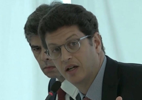 Moraes arquiva notícia-crime contra Salles por fala de 'passar a boiada'