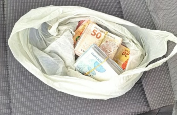 Candidato a vereador de Sergipe é preso com R$ 15 mil escondido na cueca 