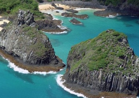 Turistas falsificam testes para entrarem em Noronha e acabam na prisão