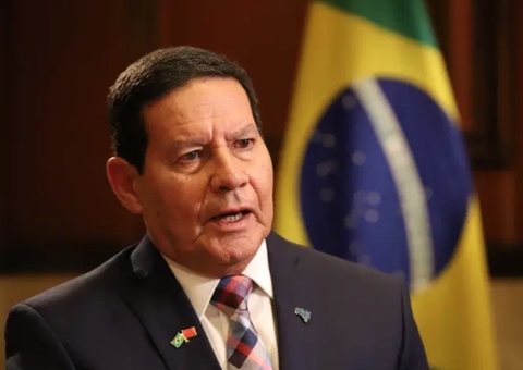 Mourão contesta Bolsonaro e afirma que governo vai comprar vacina chinesa
