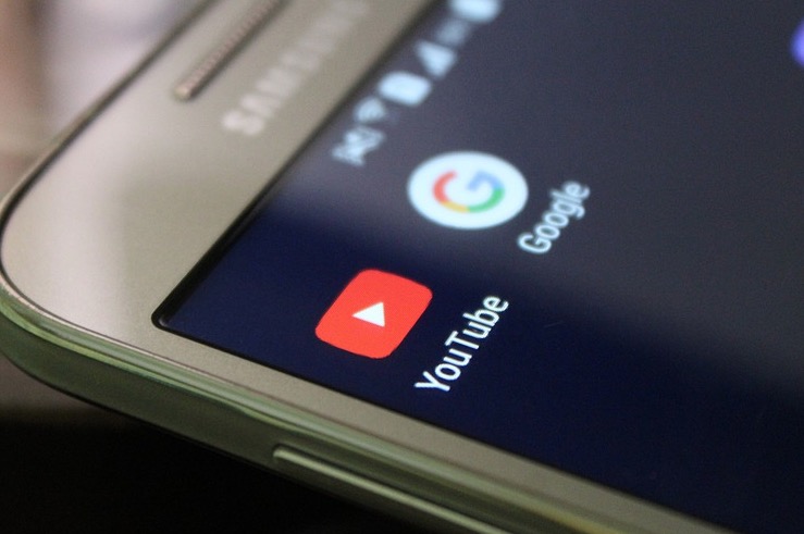 TRF determina retirada de vídeos de funk do Youtube por incentivar estupro