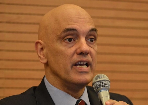 Ministro Alexandre de Moraes anuncia que está com Covid-19