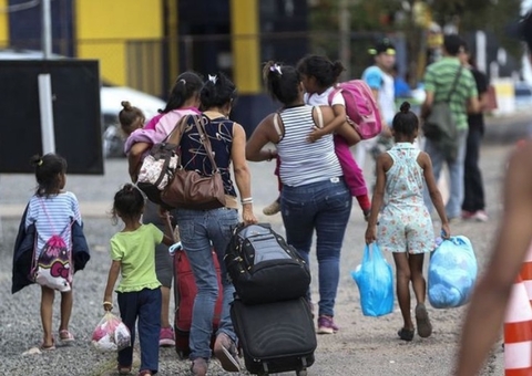 Refugiados poderão ingressar na rede pública sem histórico escolar