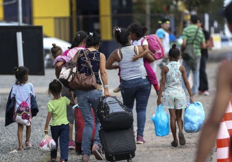 Refugiados poderão ingressar na rede pública sem histórico escolar