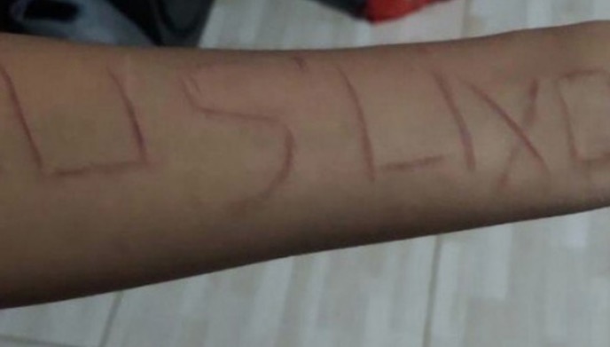 Filha de Flordelis será levada para casa de acolhimento após se automutilar