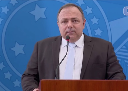 Termo de responsabilidade é descartado por Pazuello para vacinas aprovadas 