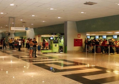 Viajante terá que apresentar teste negativo de covid para entrar no Brasil