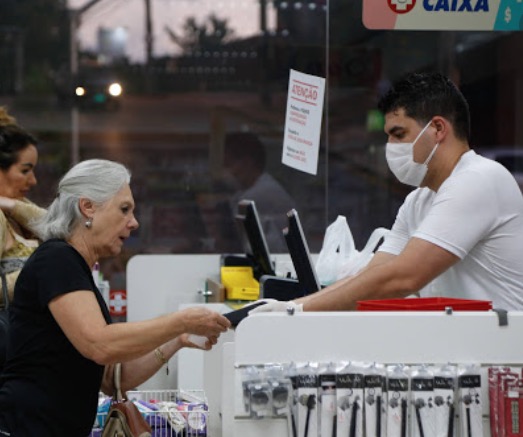 Covid-19: Anvisa divulga novas orientações para farmácias e drogarias