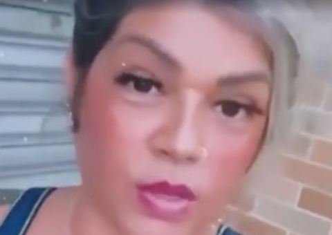 Mulher recebe comentário ofensivo em comanda de bar e faz desabafo