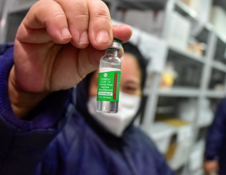 Fiocruz quer registro definitivo para produzir vacina de Oxford no Brasil