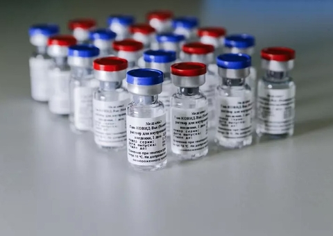 Ministério da Saúde negocia compra de 30 mi de doses de vacinas