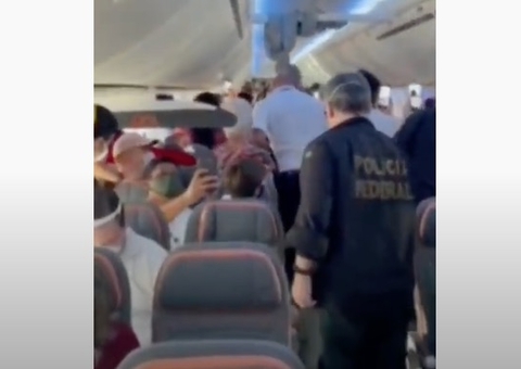 Homem é preso pela PF após se recusar a usar máscara durante voo