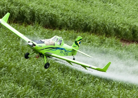 Senado aprova uso de aviação agrícola para combate a incêndios