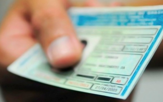 Câmara aprova alterações no Código de Trânsito; texto vai à sanção