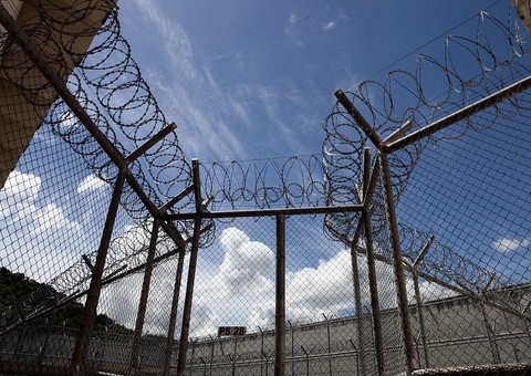 Covid já infectou mais de 63 mil detentos e agentes prisionais no Brasil