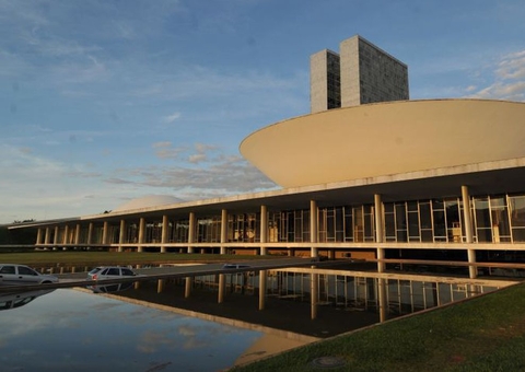 Proposta da LDO recebe mais de 2 mil emendas e deve ser votada nesta quarta