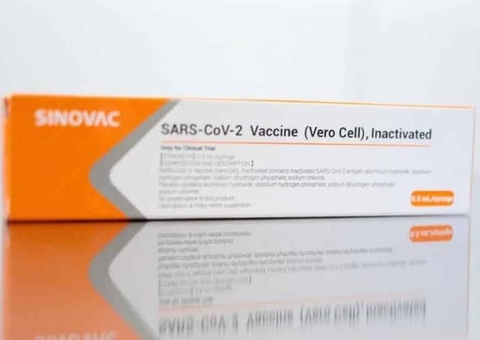 Brasil anuncia que vai comprar 46 milhões de doses da CoronaVac