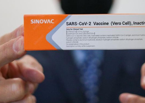 Anvisa mantém suspensão de testes da Coronavac mesmo com dados sobre morte