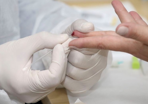 Brasil se aproxima de 130 mil mortes por coronavírus