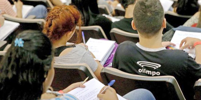 Conheça os critérios de correção da redação do Enem e confira dicas 