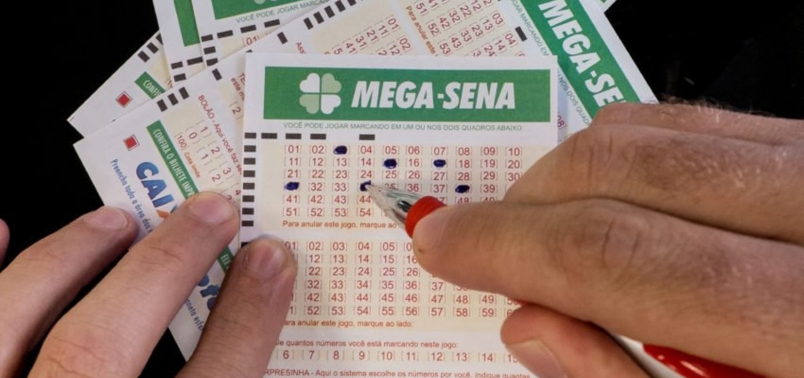 Mega-Sena: confira dezenas sorteadas; prêmio é de R$ 53 milhões