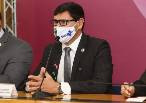 Após viagem a Manaus, secretário do MS é internado com Covid-19