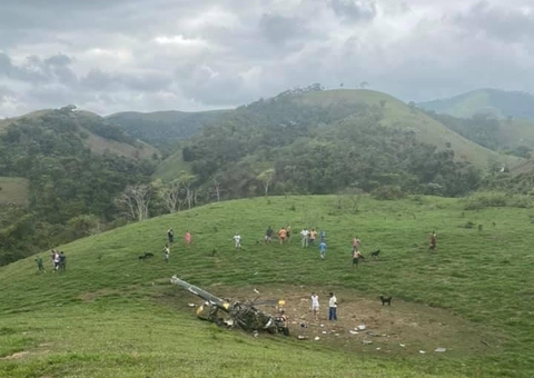 Dois homens morrem em queda de helicóptero