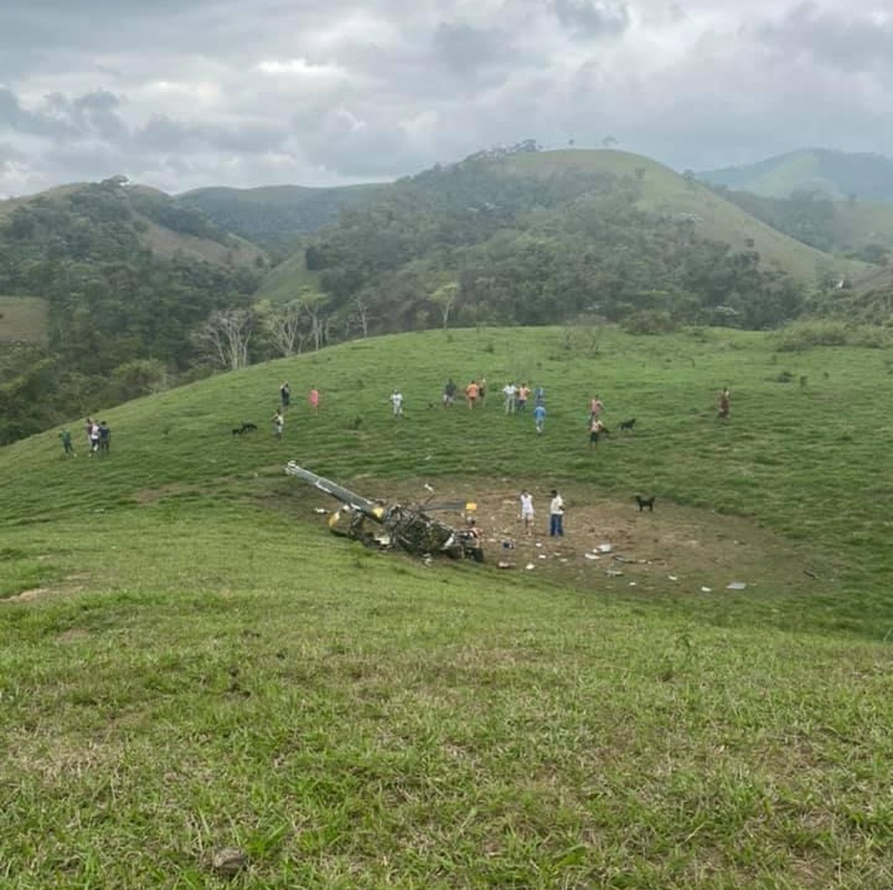 Dois homens morrem em queda de helicóptero