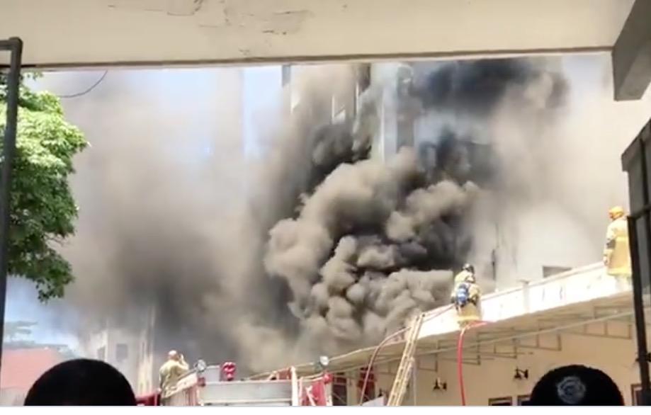 Incêndio atinge hospital no Rio de Janeiro
