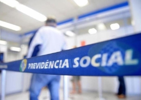 Servidores anunciam greve contra reabertura das agências do INSS