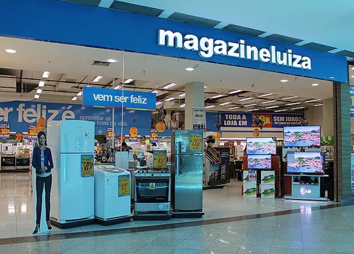 Magazine Luiza anuncia vagas exclusivas para negros e é acusada de racismo