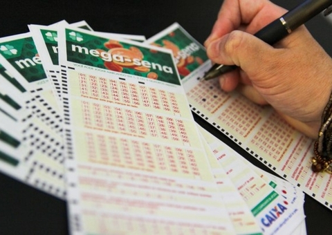 Mega-Sena: confira dezenas sorteadas; prêmio é de 75 milhões