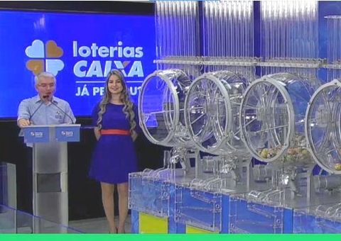 Lotofácil sorteia R$ 120 milhões neste sábado que tem Mega-Sena