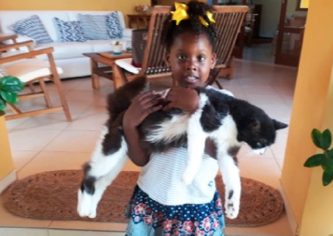 Menina de 5 anos morre após marquise cair sobre suas costas 