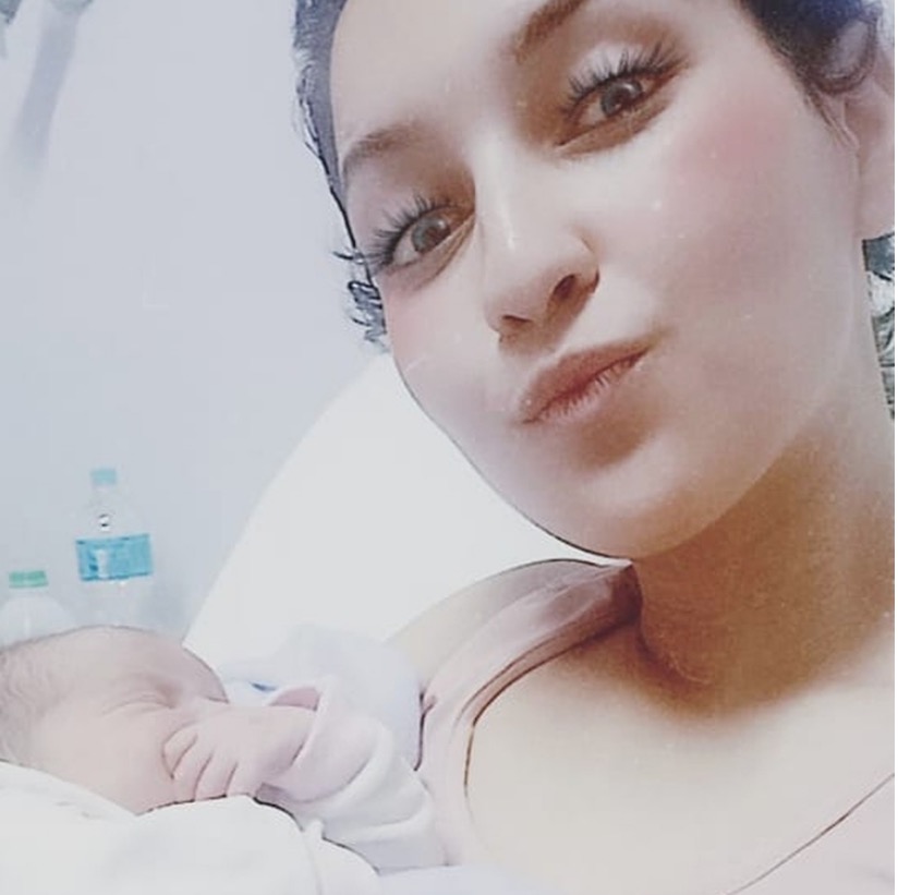 Sem saber de gravidez, jovem dá à luz após achar que tivesse tumor no útero