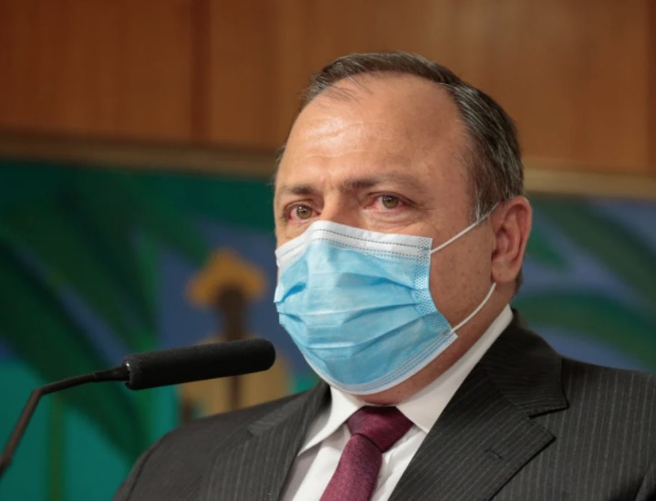 Pazuello ficará internado no Hospital das Forças Armadas, segundo ministério