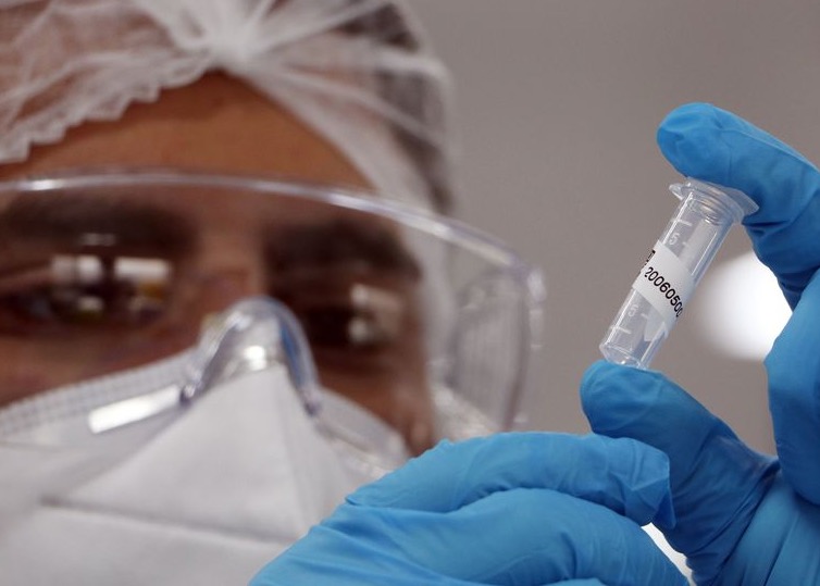 Brasil soma 4.717.991 de infectados pela Covid