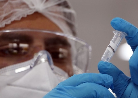 Brasil soma 4.717.991 de infectados pela Covid