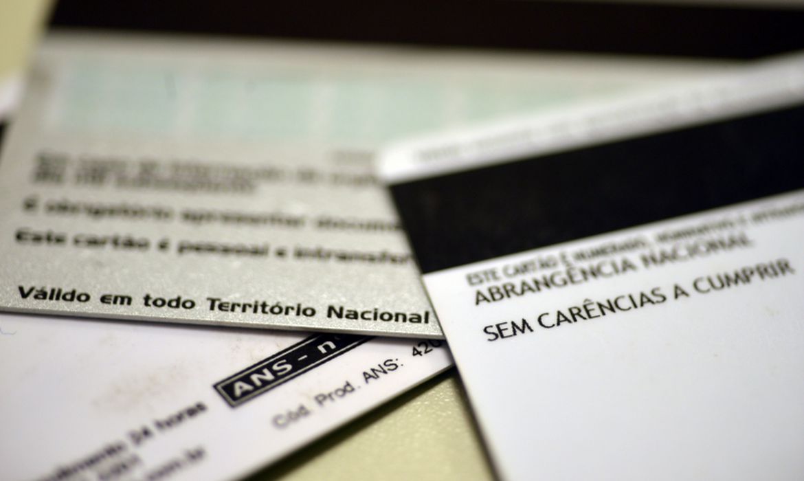 ANS: começa a valer suspensão da comercialização de 12 planos de saúde