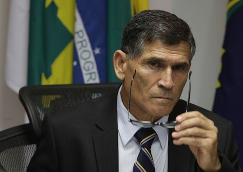 'Dá para desconfiar da sanidade mental' diz ex-ministro sobre Bolsonaro
