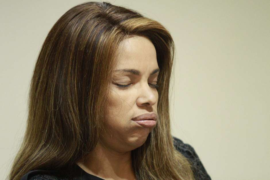 Flordelis dribla Justiça, mas é intimada em Brasília para por tornozeleira