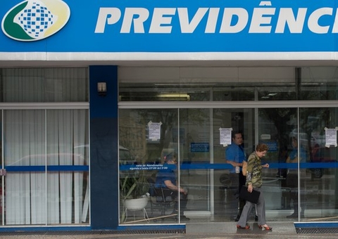 INSS tem mais de 1,7 milhão de pedidos de benefícios na fila
