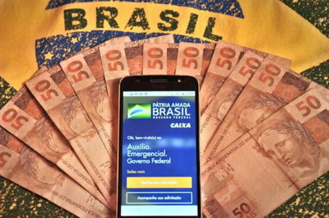 Mais de 6 milhões recebem auxílio emergencial neste domingo