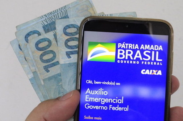 Caixa deposita auxílio emergencial para nascidos em agosto