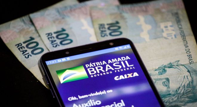 Cerca de 3,6 milhões recebem parcelas do auxílio emergencial nesta quinta