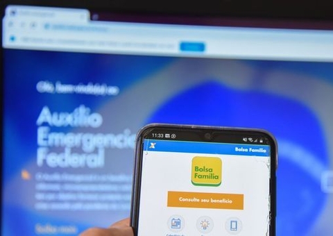 Caixa paga auxílio emergencial a beneficiários do Bolsa Família