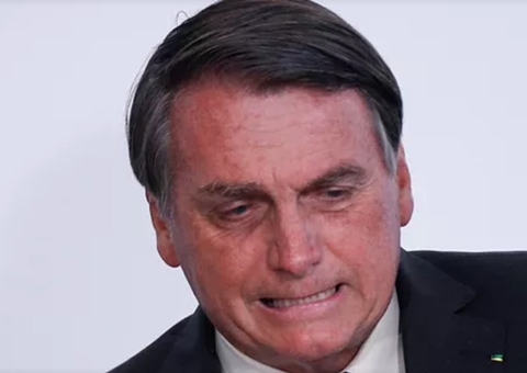 Bolsonaro ameaça divulgar países que compram madeira ilegal do Brasil