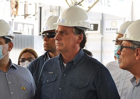 Bolsonaro anuncia isenção na conta de energia no Amapá