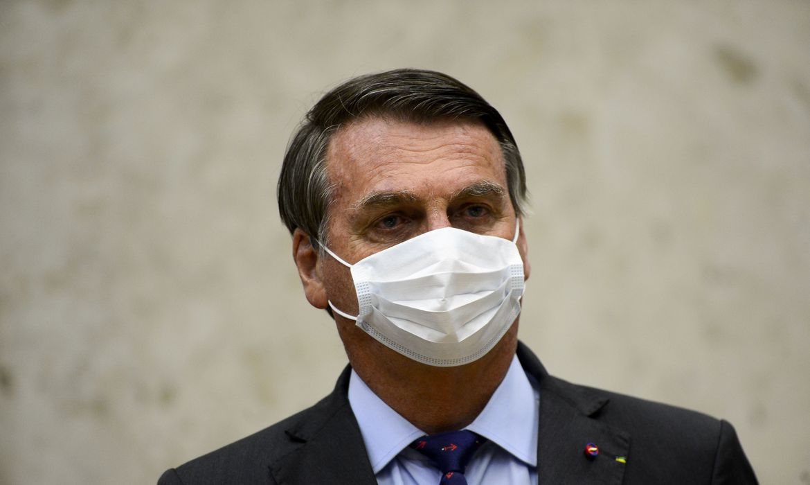 Bolsonaro passará por cirurgia nesta sexta-feira
