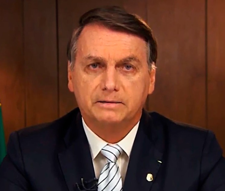 Bolsonaro diz que governo negocia novo auxílio emergencial